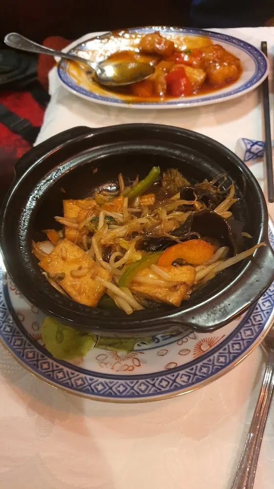 Vegetarian Dish with Vegitables and Rice Noodle